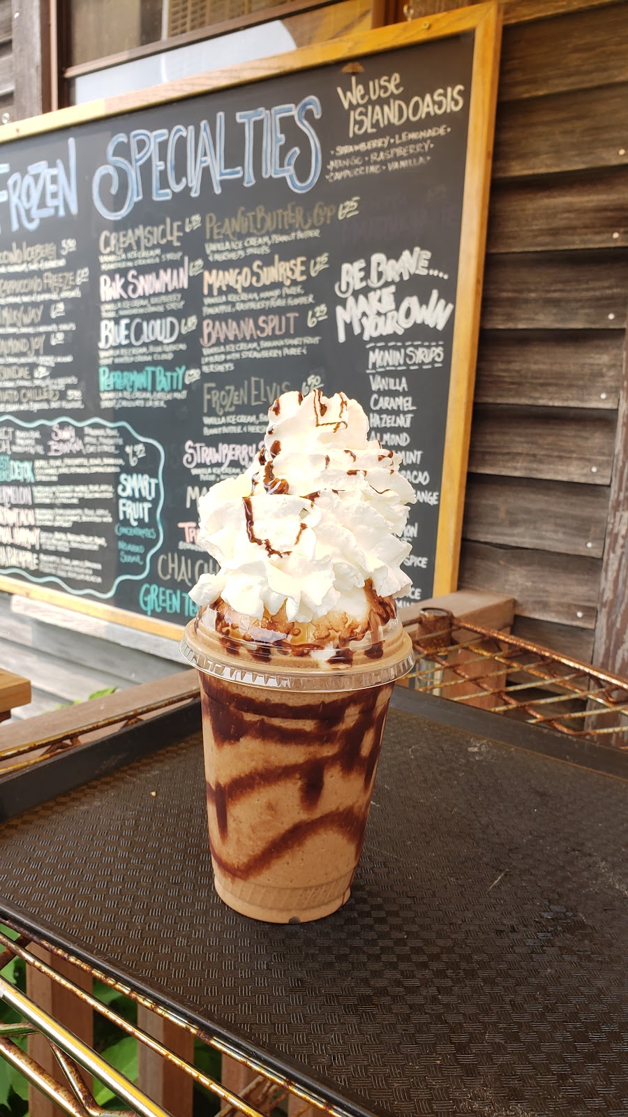 Espresso To Go | restaurant | 1 Toombs Ct, Nantucket, MA 02554, USA | 5082286930 OR +1 508-228-6930