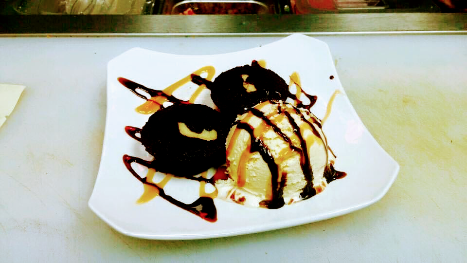 Blue Moon Lounge | restaurant | 7201 Little River Turnpike, Annandale, VA 22003, USA | 5713781011 OR +1 571-378-1011