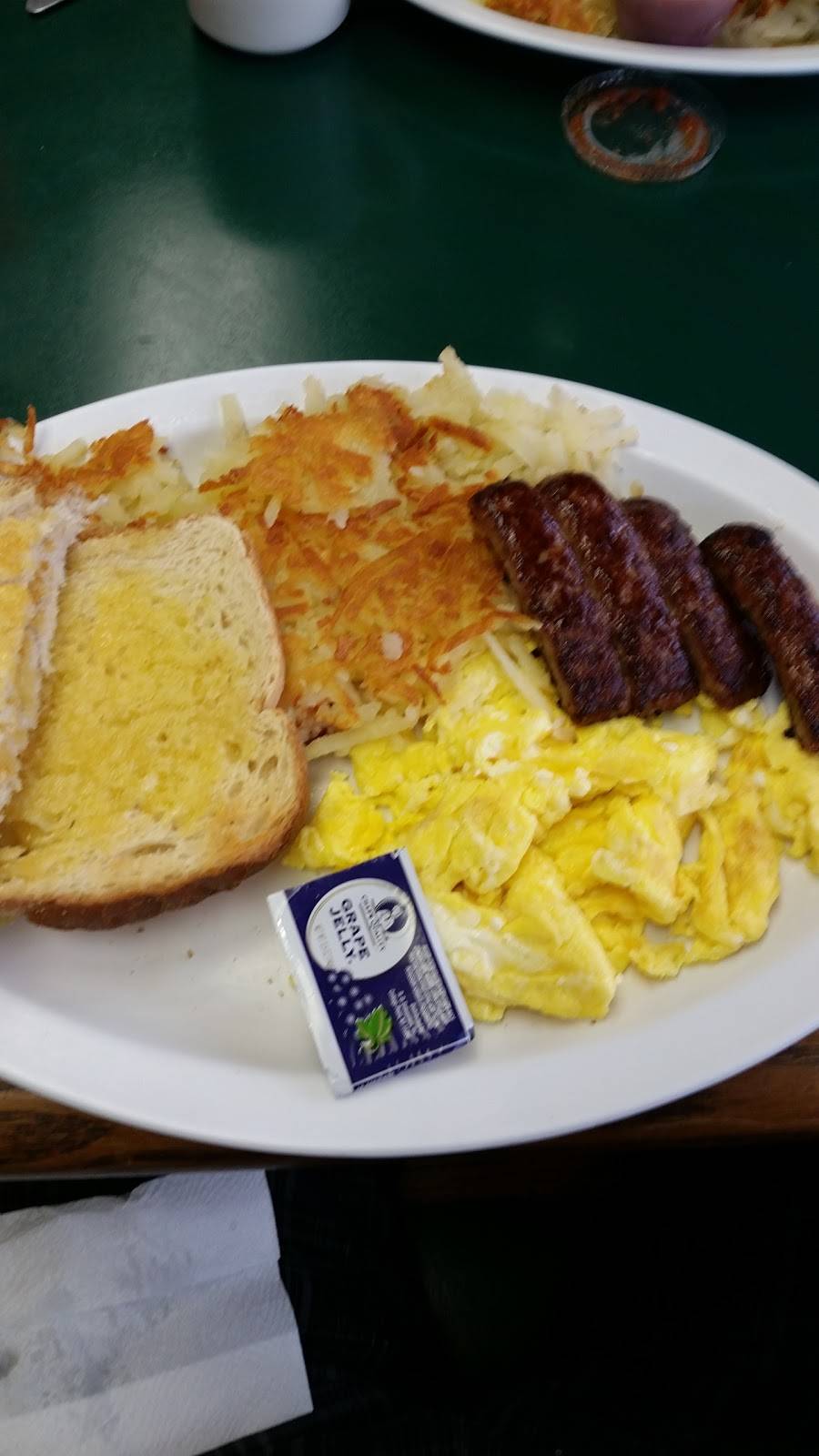 Louis Burgers | restaurant | 2116 Artesia Blvd, Redondo Beach, CA 90278, USA | 3103748149 OR +1 310-374-8149