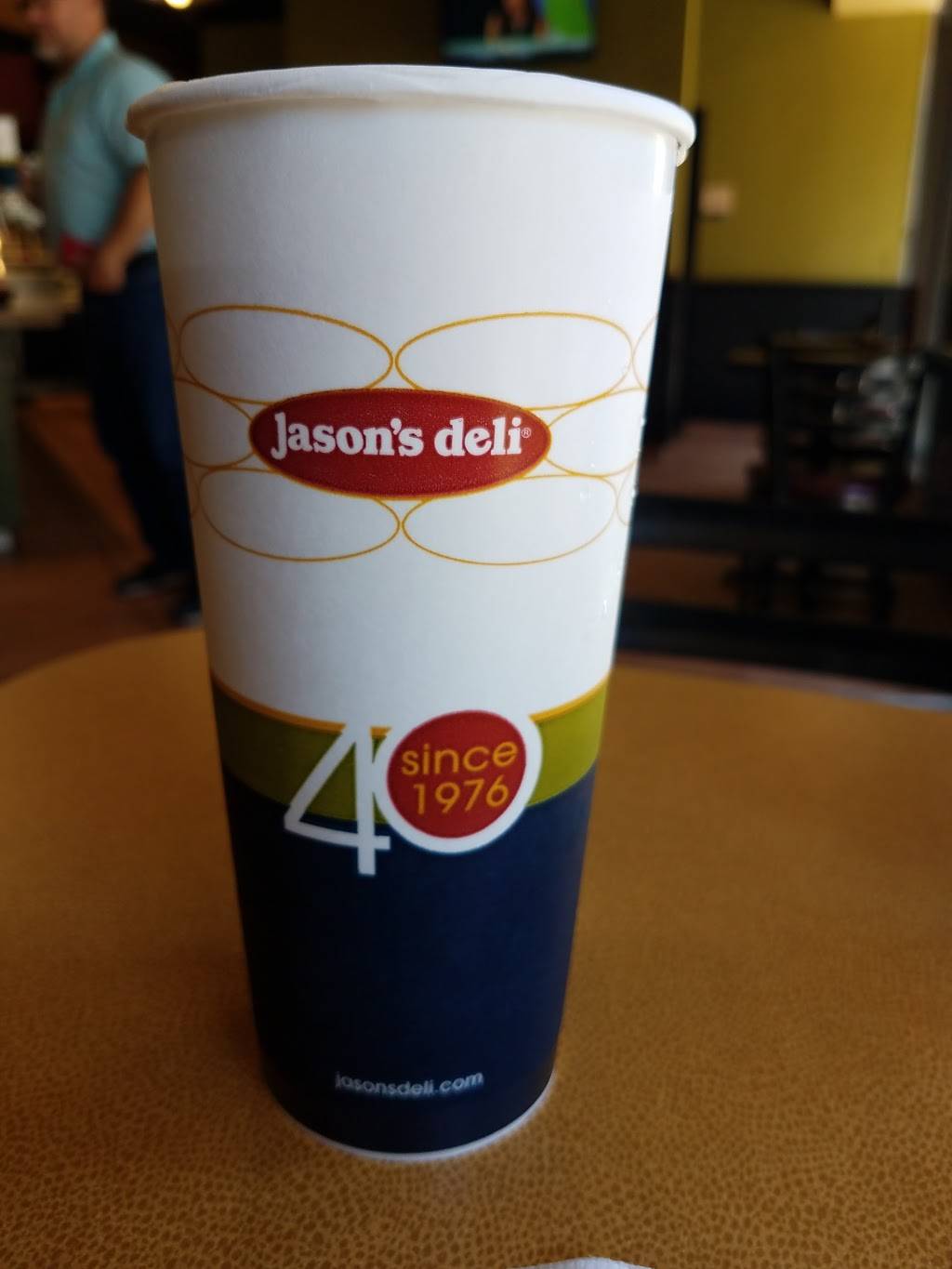 Jasons Deli | restaurant | 1100 Main St, Kansas City, MO 64105, USA | 8168426655 OR +1 816-842-6655