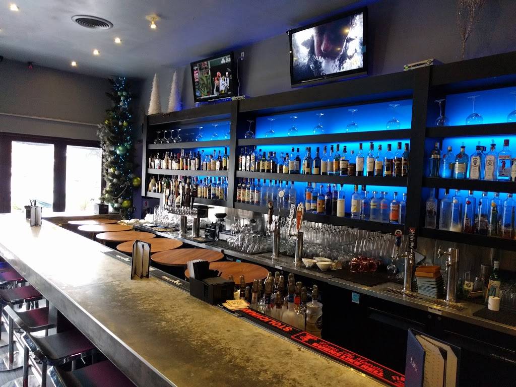 Xanh | restaurant | 110 Castro St, Mountain View, CA 94041, USA | 6509641888 OR +1 650-964-1888