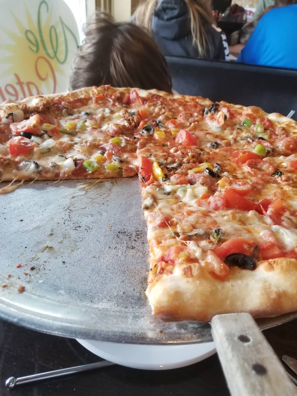 Roberts Italian Restaurant and Deli | restaurant | 6745 W Ken Caryl Ave, Littleton, CO 80128, USA | 7209817078 OR +1 720-981-7078