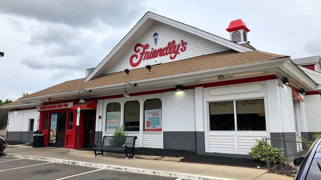 Friendlys | restaurant | 1462 Lincoln Hwy, Langhorne, PA 19047, USA | 2157525162 OR +1 215-752-5162