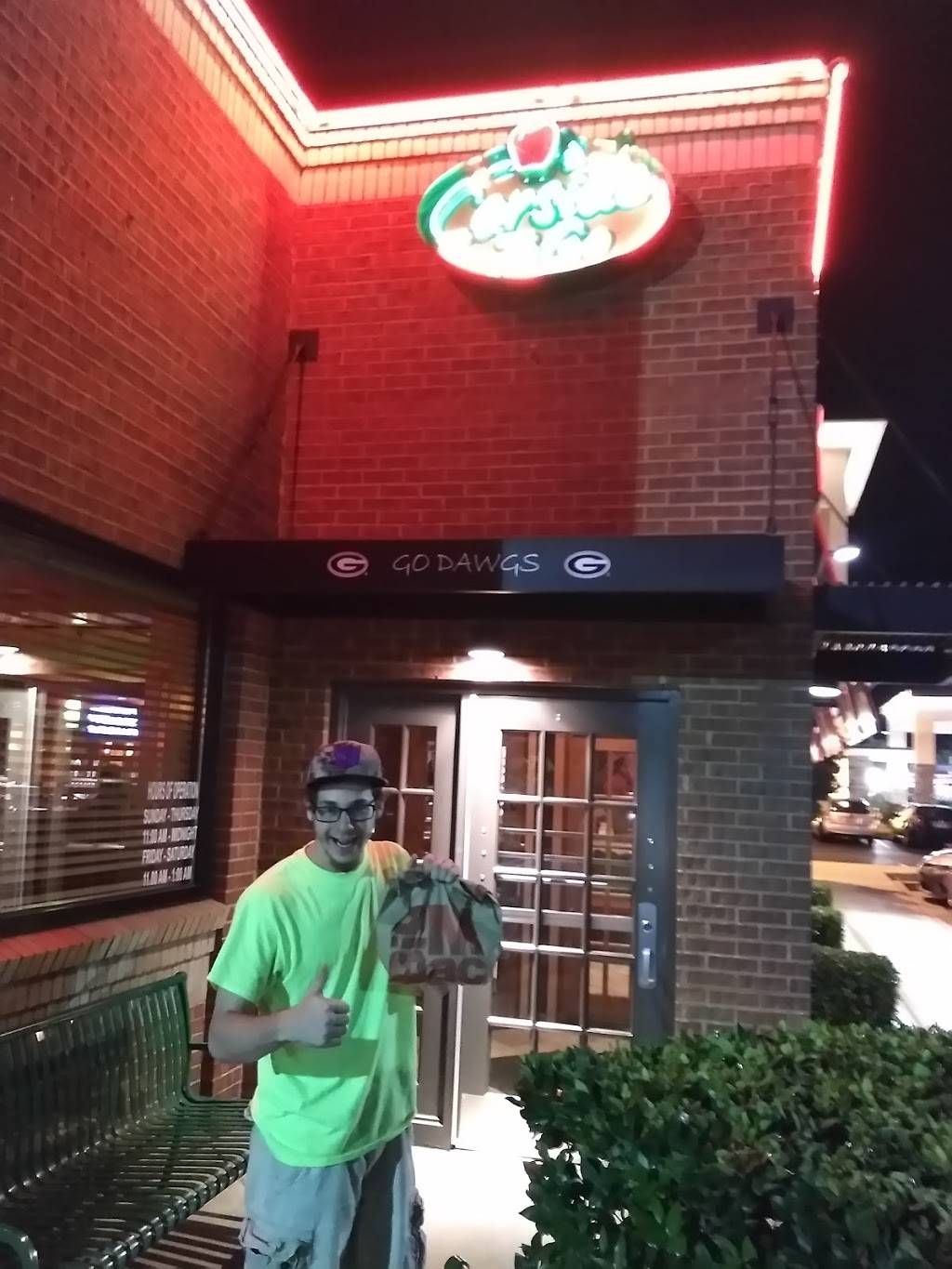 Applebees Grill + Bar | restaurant | 2226 W Broad St, Athens, GA 30601, USA | 7065431339 OR +1 706-543-1339