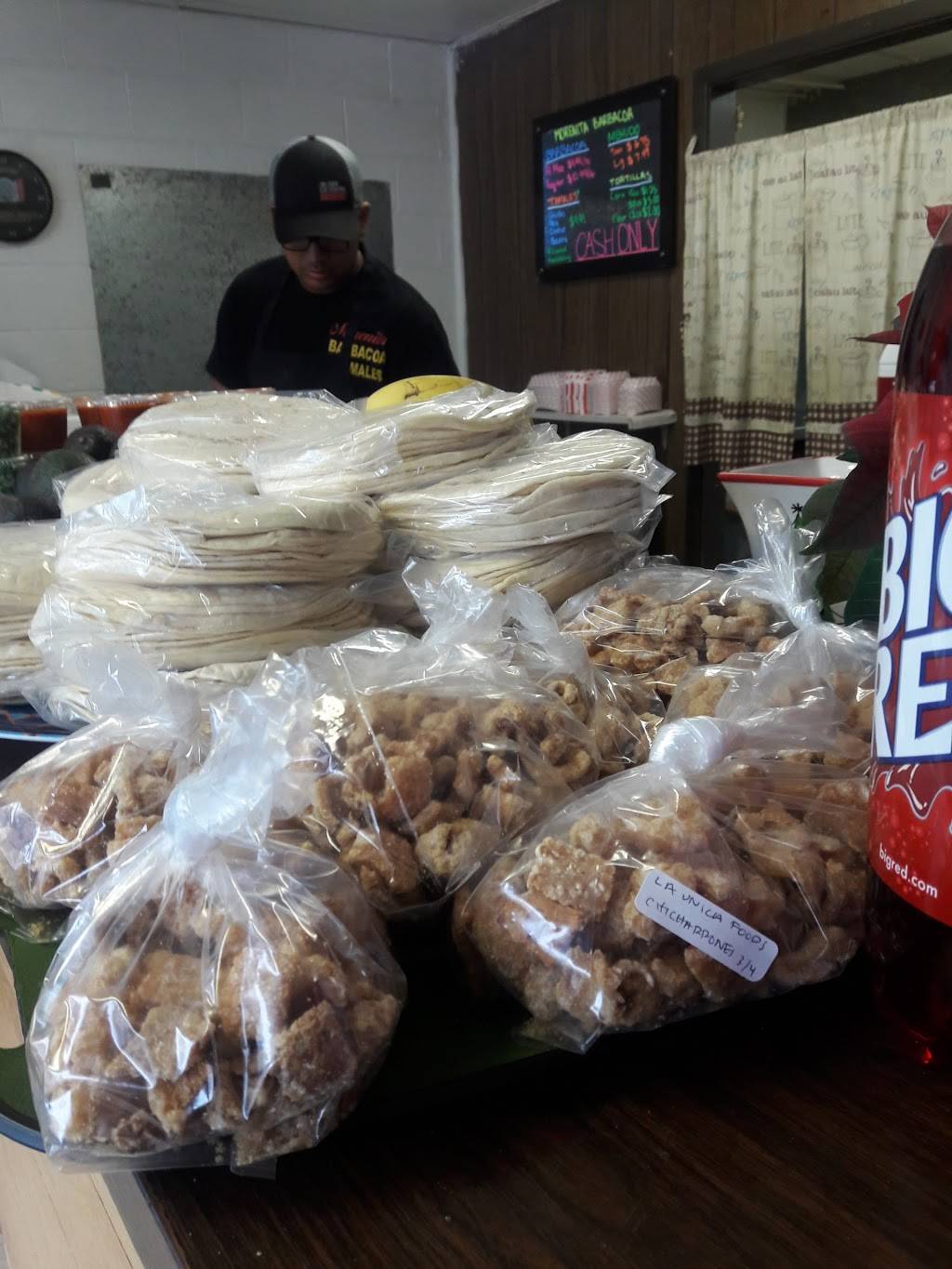 Morenita Barbacoa | restaurant | 4302 S Flores St, San Antonio, TX 78214, USA | 2104092783 OR +1 210-409-2783