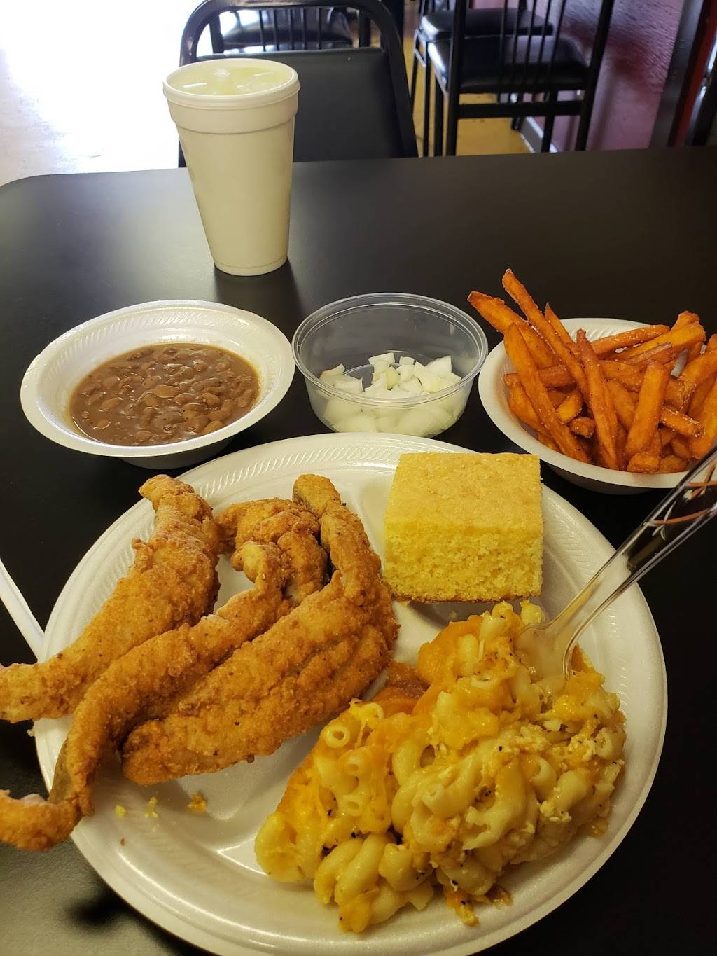 Big Glenns Grill | restaurant | 435 E Main St, Spartanburg, SC 29302, USA | 8645861609 OR +1 864-586-1609