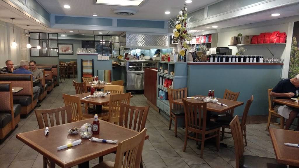 Delias Kitchen | restaurant | 1034 Lake St, Oak Park, IL 60301, USA | 7083581300 OR +1 708-358-1300