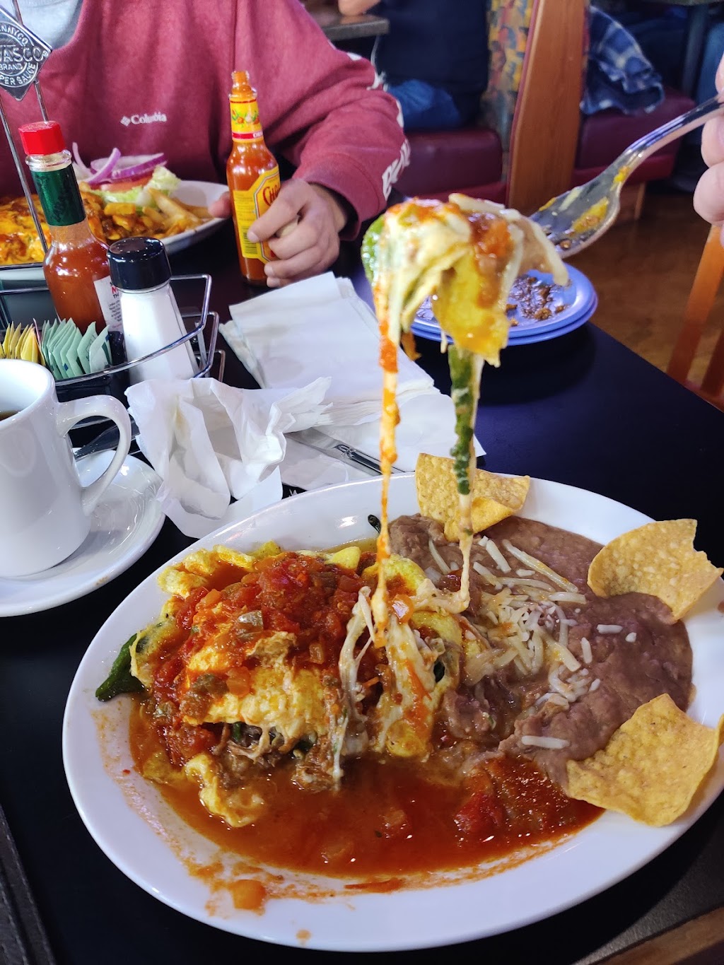 Burgers & Beer | restaurant | 260 N Imperial Ave #2325, El Centro, CA 92243, USA | 7603534431 OR +1 760-353-4431