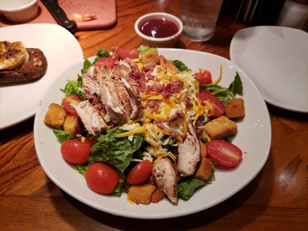 Outback Steakhouse | restaurant | 1348 N Gloster St, Tupelo, MS 38804, USA | 6628421734 OR +1 662-842-1734