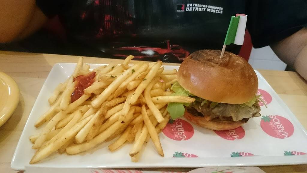 East Side Marios Stouffville | restaurant | 5769 Main St, Whitchurch-Stouffville, ON L4A 4R2, Canada | 3655212002 OR +1 365-521-2002