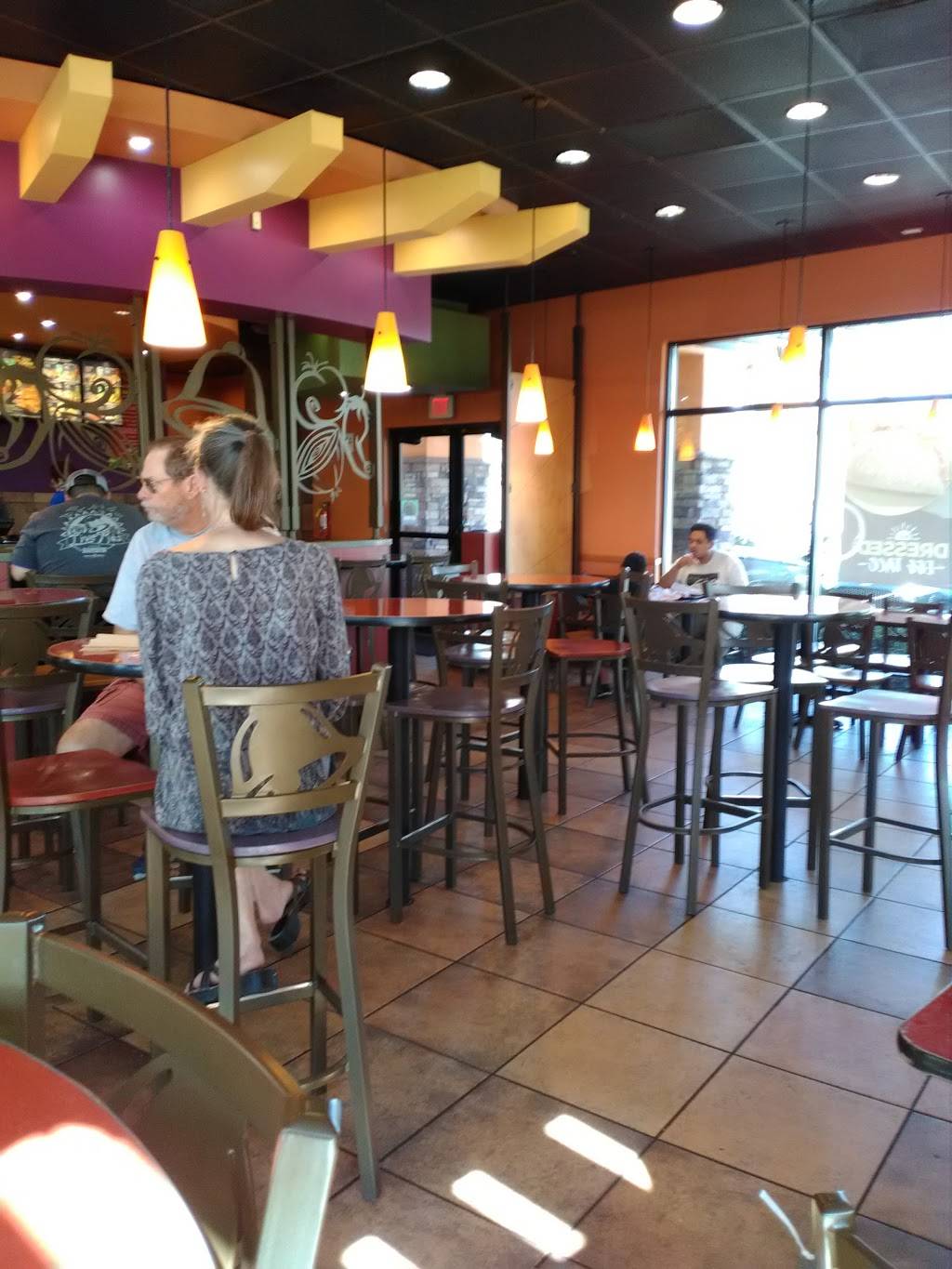 Wienerschnitzel | restaurant | 101 N State College Blvd, Anaheim, CA 92806, USA | 7147748341 OR +1 714-774-8341