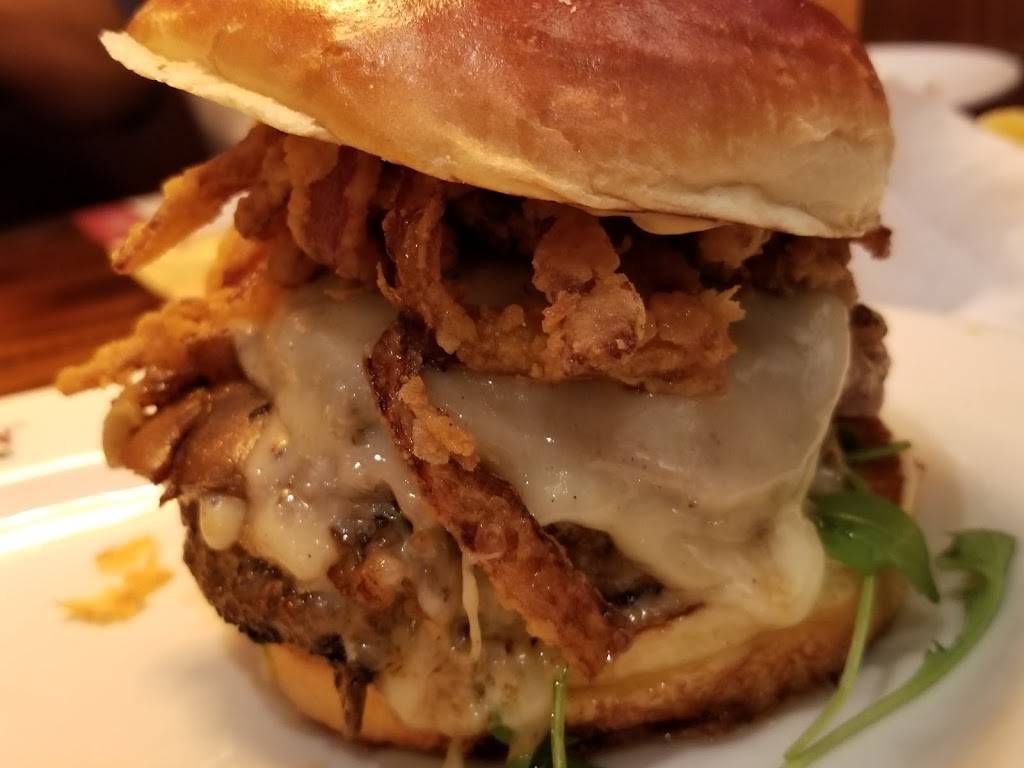 LongHorn Steakhouse | meal takeaway | 1562 S Federal Hwy, Delray Beach, FL 33483, USA | 5612781944 OR +1 561-278-1944