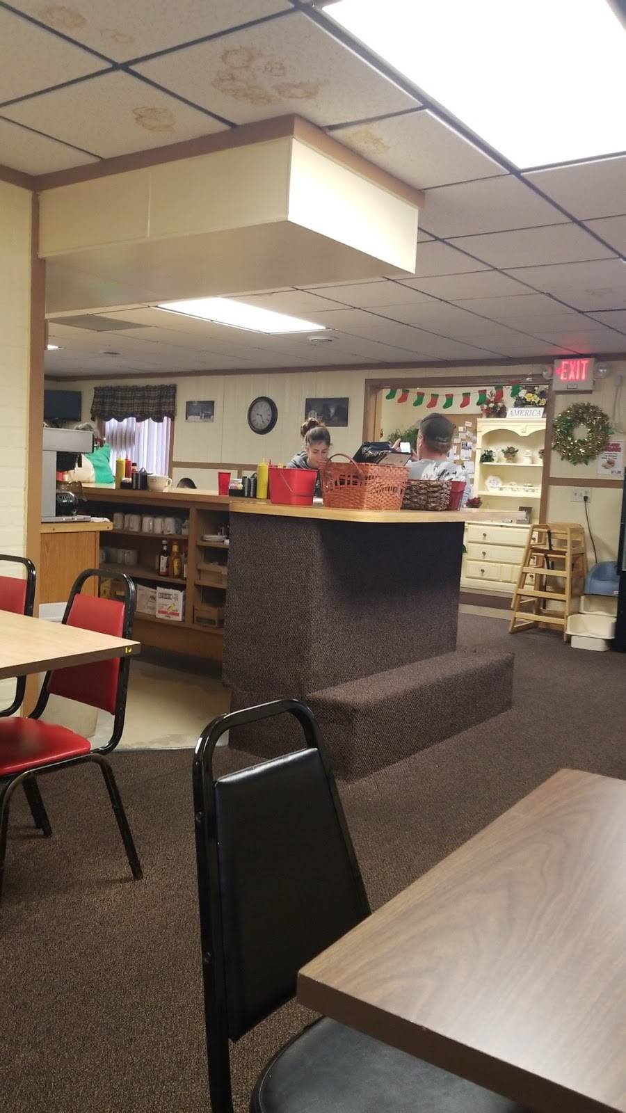 Quincy Diner | restaurant | E Chicago St, Quincy, MI 49082, USA | 5176393223 OR +1 517-639-3223