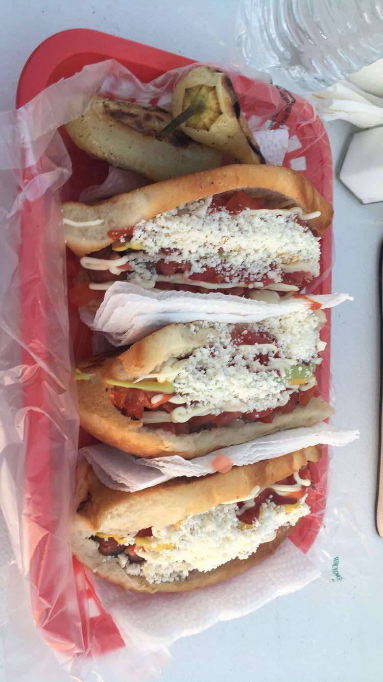 El Valle Hot Dogs | meal takeaway | 9119 N Cave Creek Rd, Phoenix, AZ 85020, USA | 6029990522 OR +1 602-999-0522