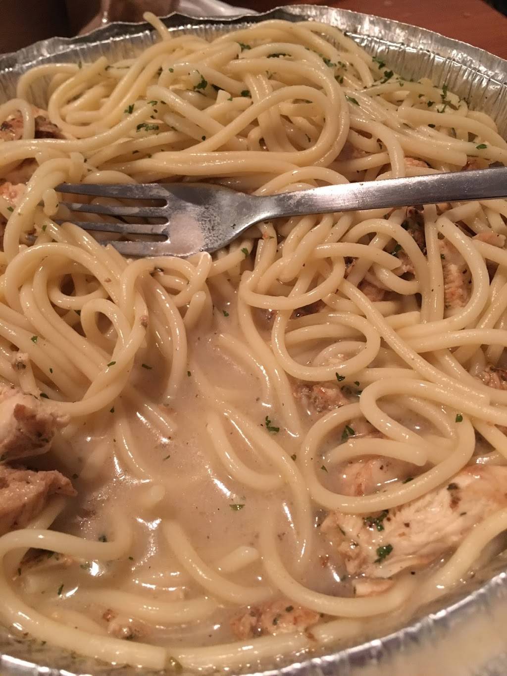 Pizza Empire | restaurant | 16 Whalley Ave, New Haven, CT 06511, USA | 2035622222 OR +1 203-562-2222