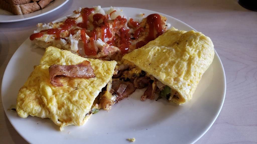 Classic Coney Island | restaurant | 6678 Dixie Hwy, Village of Clarkston, MI 48346, USA | 2489229322 OR +1 248-922-9322