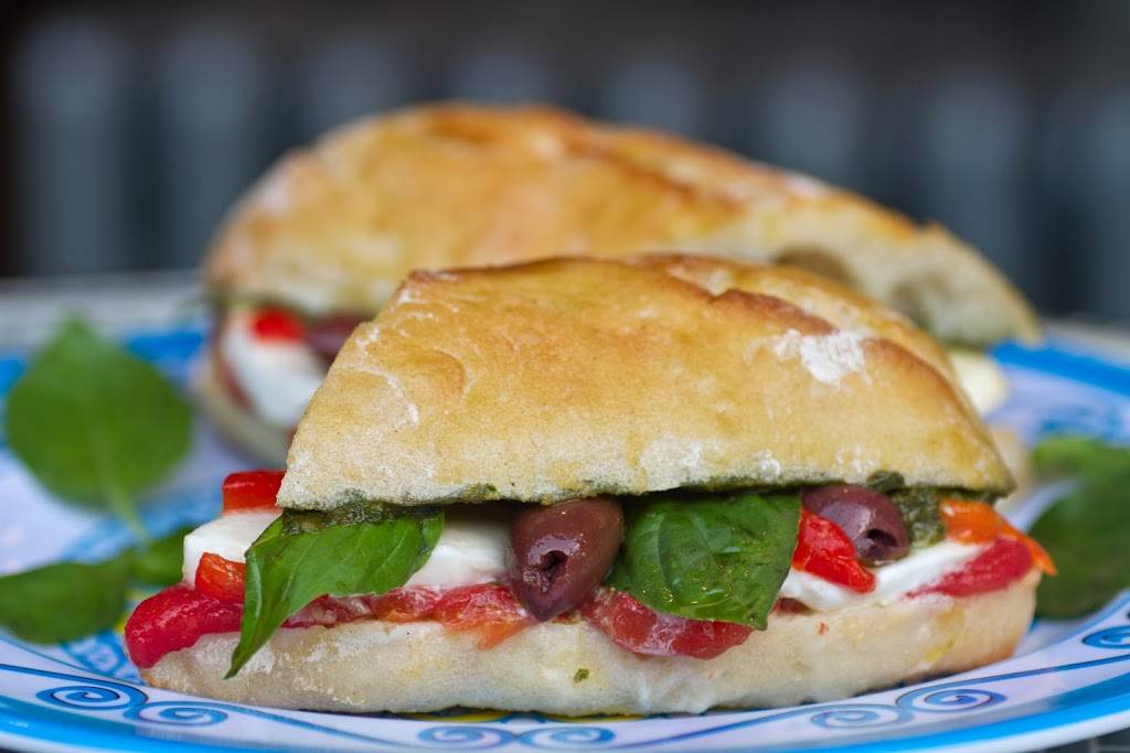 The Sandwich Shop | restaurant | 658A Grand St, Brooklyn, NY 11211, USA | 7183600737 OR +1 718-360-0737