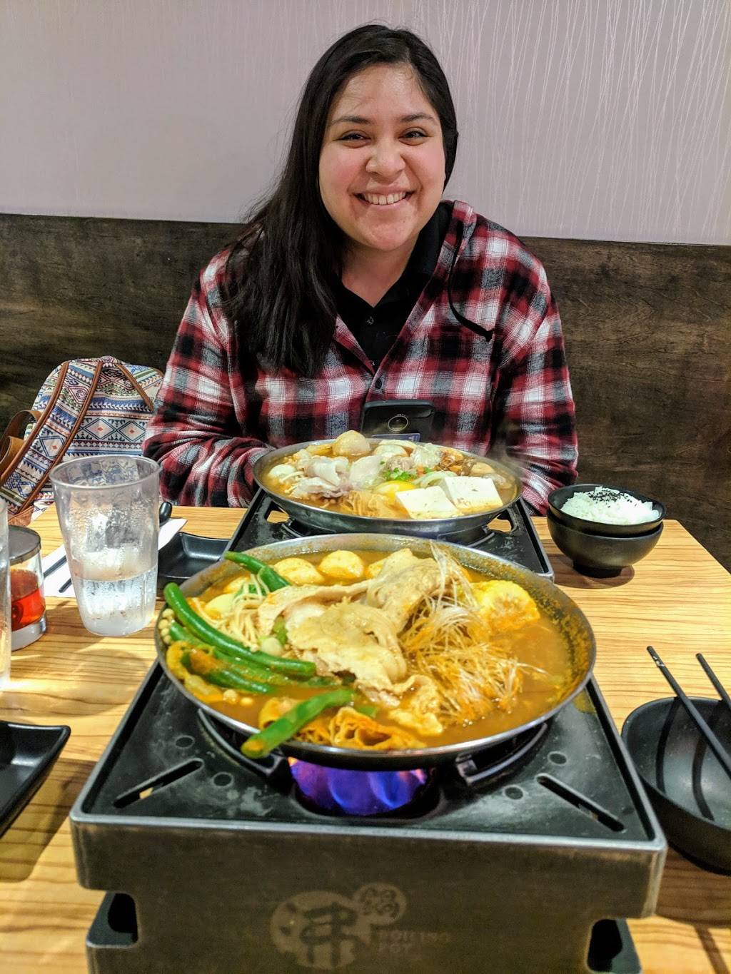 Boiling Pot | restaurant | 630 G St, Davis, CA 95616, USA | 5307465946 OR +1 530-746-5946