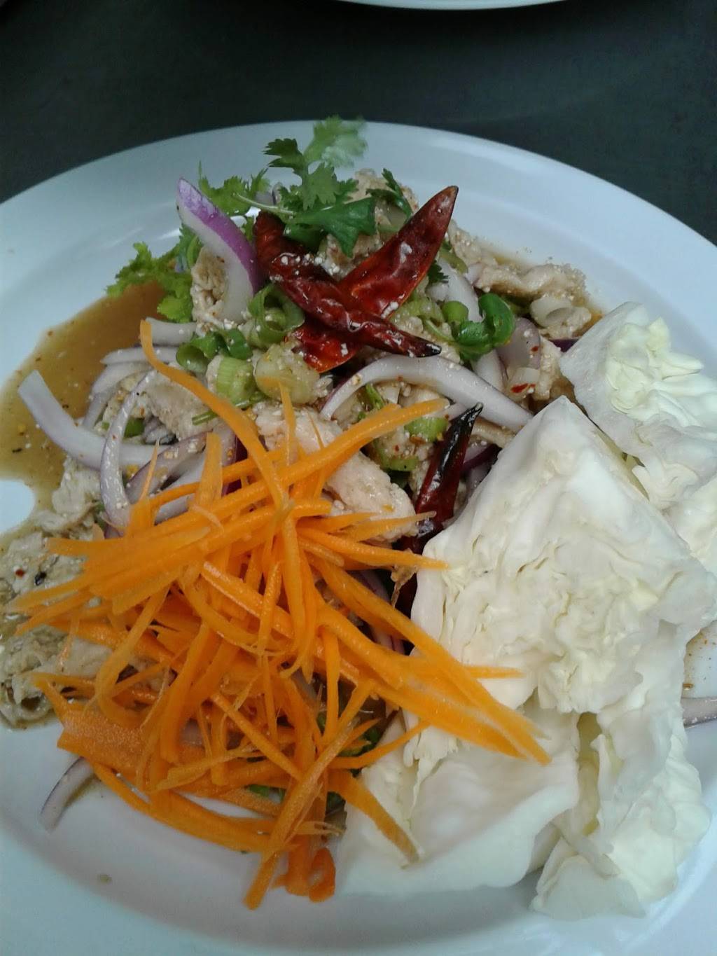 Vegan House Thai Bistro | restaurant | 1435 N Highland Ave #7622, Los Angeles, CA 90028, USA | 3235161535 OR +1 323-516-1535