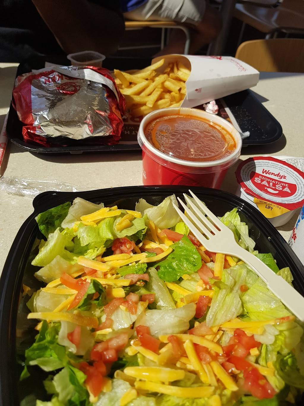 Wendys | restaurant | 5998 Stage Rd, Bartlett, TN 38134, USA | 9013866190 OR +1 901-386-6190