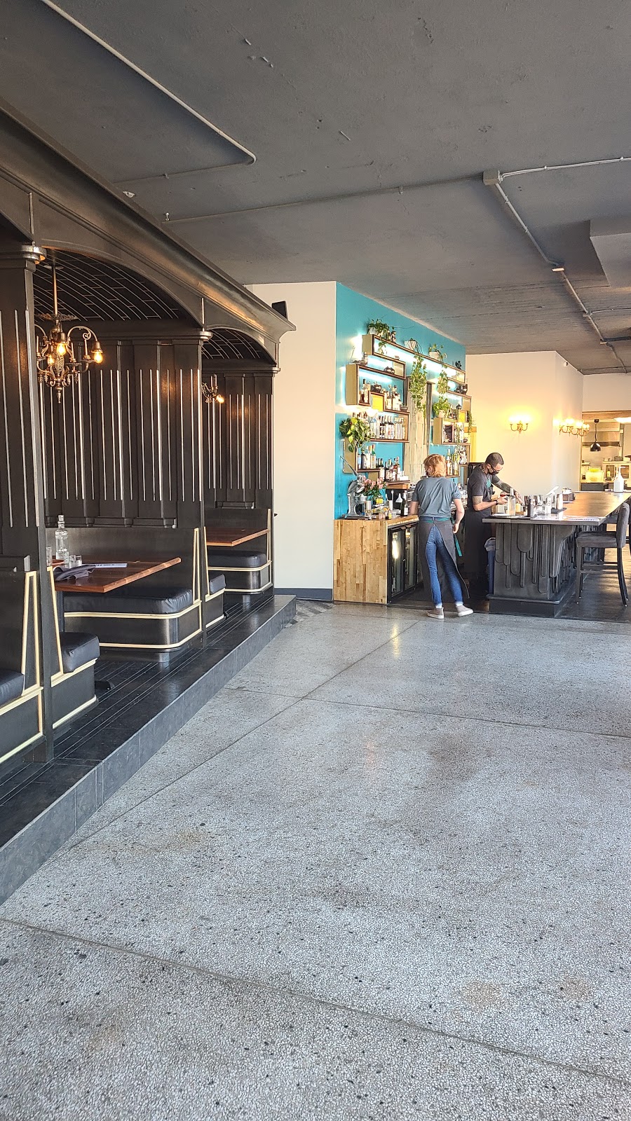 The Lucky Accomplice | restaurant | 2501 S Jefferson Ave, St. Louis, MO 63104, USA | 3143546100 OR +1 314-354-6100