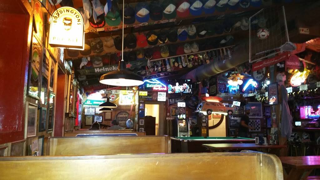 Corner Saloon | restaurant | 2509 SW Borland Rd, Tualatin, OR 97062, USA | 5036382523 OR +1 503-638-2523