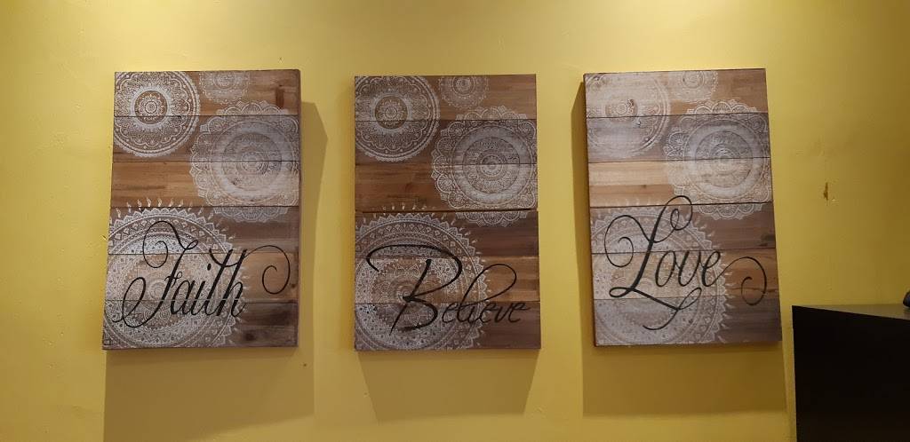 Chowk Bazaar Burger & Pizza | restaurant | 3208 Danforth Ave, Scarborough, ON M1L 1C1, Canada | 4166990009 OR +1 416-699-0009