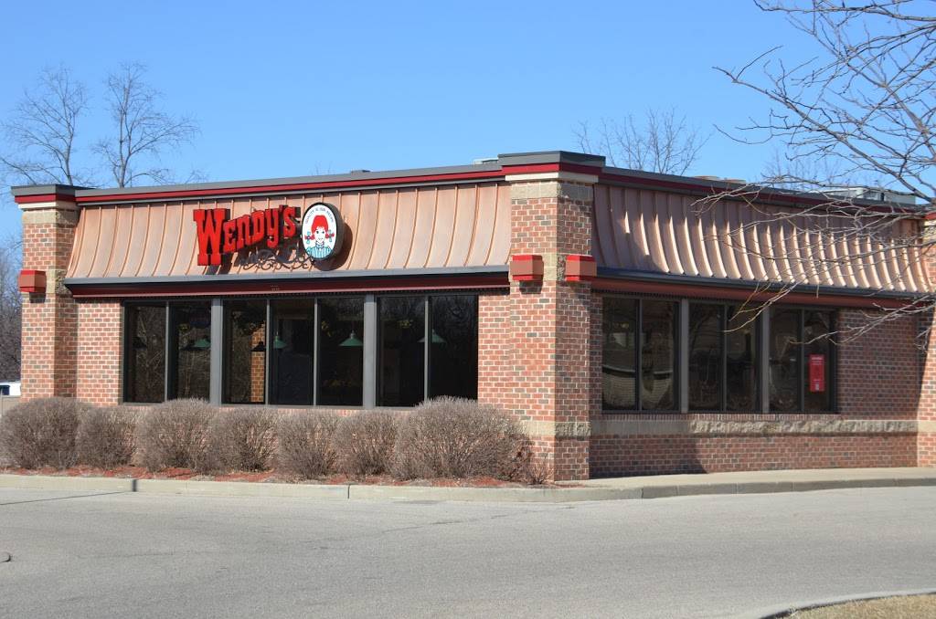 Wendys | restaurant | 2049 Milwaukee Ave, Burlington, WI 53105, USA | 2625347900 OR +1 262-534-7900