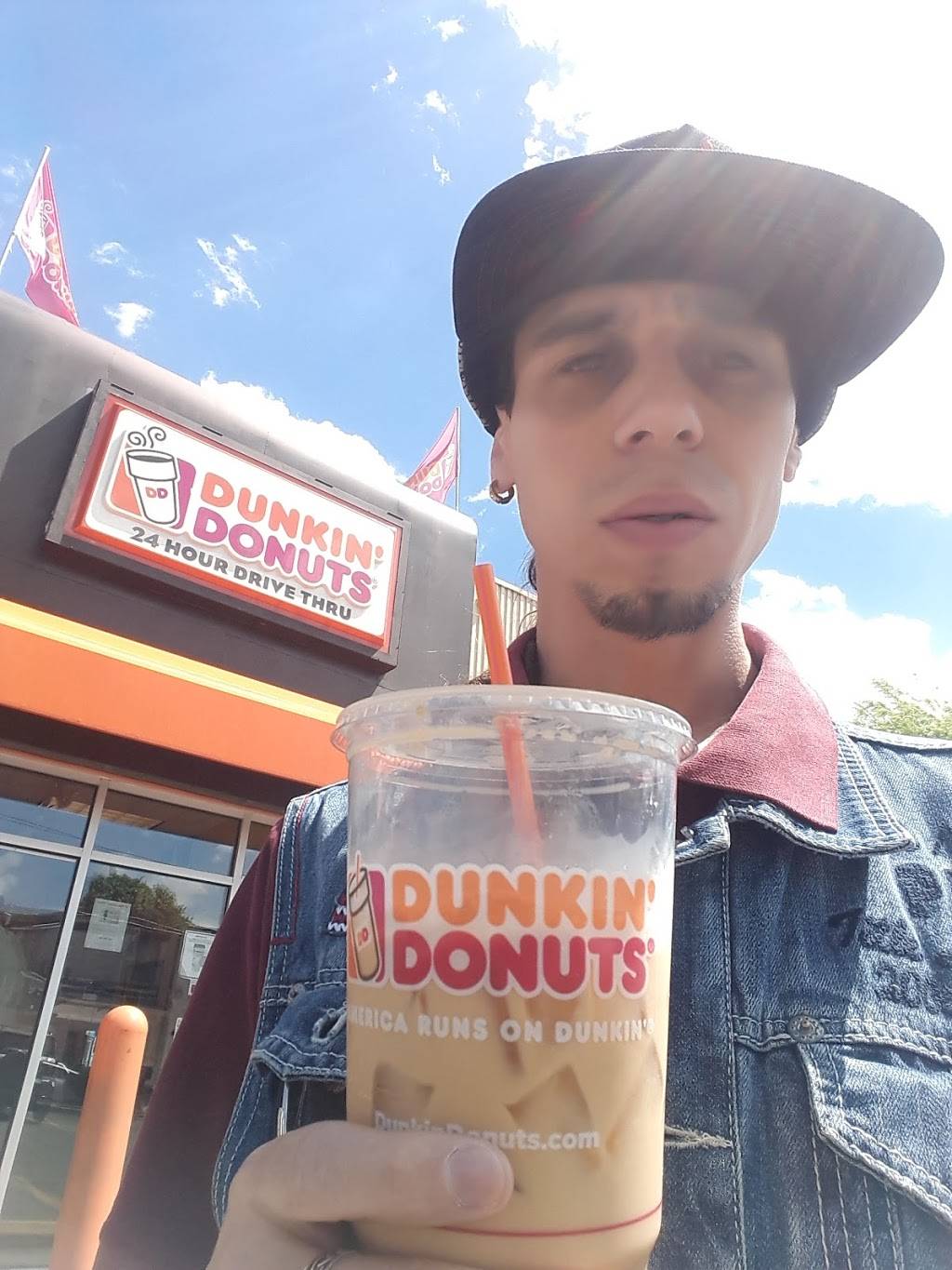 Dunkin | bakery | 532 W Lehigh Ave #46, Philadelphia, PA 19133, USA | 2676214805 OR +1 267-621-4805