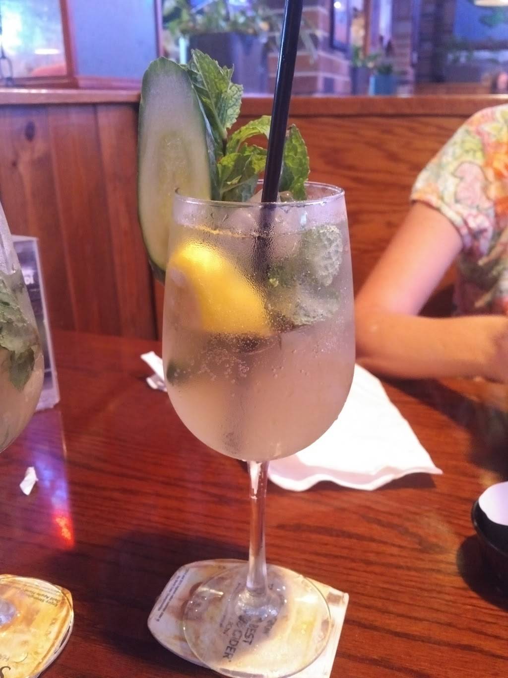 Carolina Ale House | restaurant | 365 N Congress Ave, Boynton Beach, FL 33426, USA | 5617357848 OR +1 561-735-7848