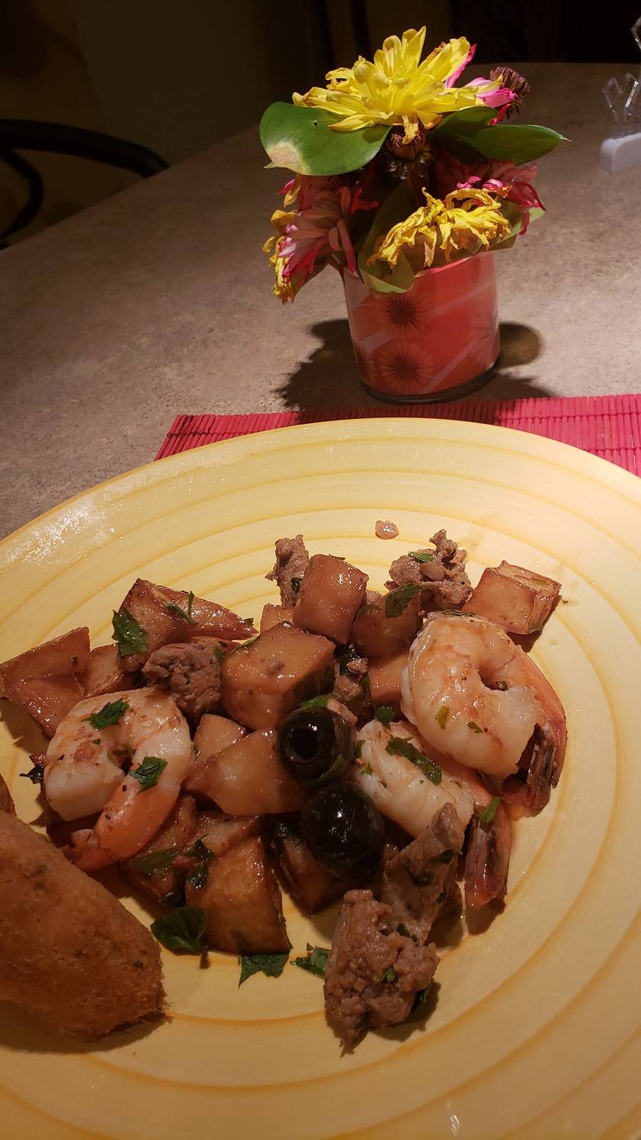 Little Portugal | restaurant | 736 N Main St, Fuquay-Varina, NC 27526, USA | 9195867144 OR +1 919-586-7144