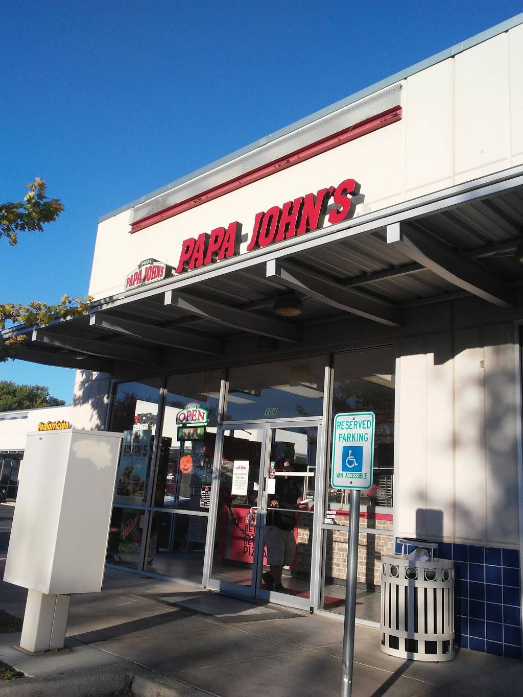 Papa Johns Pizza | restaurant | 3322 SE Military Dr Ste 104, San Antonio, TX 78223, USA | 2102367787 OR +1 210-236-7787