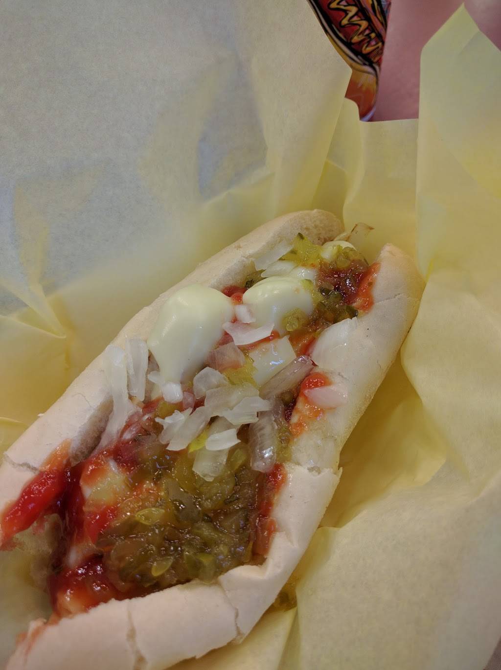 Nathans Famous | restaurant | 1086 The Arches Cir, Deer Park, NY 11729, USA | 6316676900 OR +1 631-667-6900