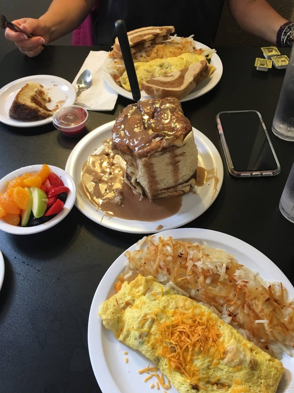 Mountain Shadows Restaurant | restaurant | 2223 Colorado Ave, Colorado Springs, CO 80904, USA | 7196332122 OR +1 719-633-2122