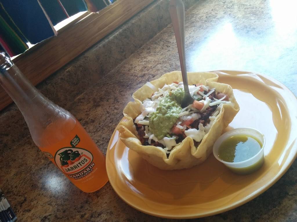 Tacos Lupita | restaurant | 63 Washington St, Gloucester, MA 01930, USA | 9782829600 OR +1 978-282-9600