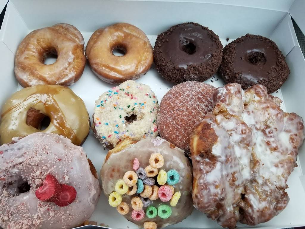 Doughnut Dollies | bakery | 724 Cherokee St NE d, Marietta, GA 30060, USA | 4043655437 OR +1 404-365-5437