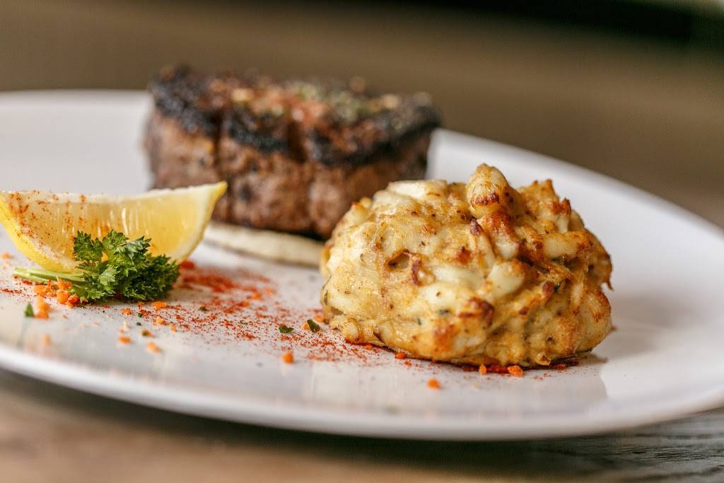 Michaels Cafe | restaurant | 2119 York Rd, Timonium, MD 21093, USA | 4102522022 OR +1 410-252-2022