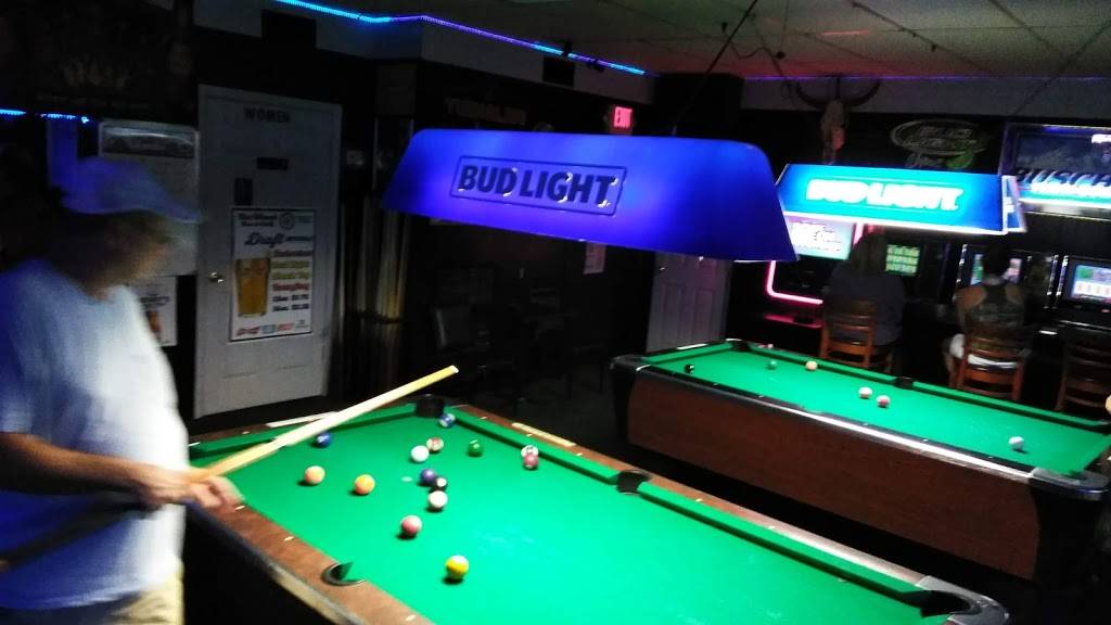 The Wheel Bar And Lounge | restaurant | 534 SE Broad St, Murfreesboro, TN 37130, USA | 6152952862 OR +1 615-295-2862