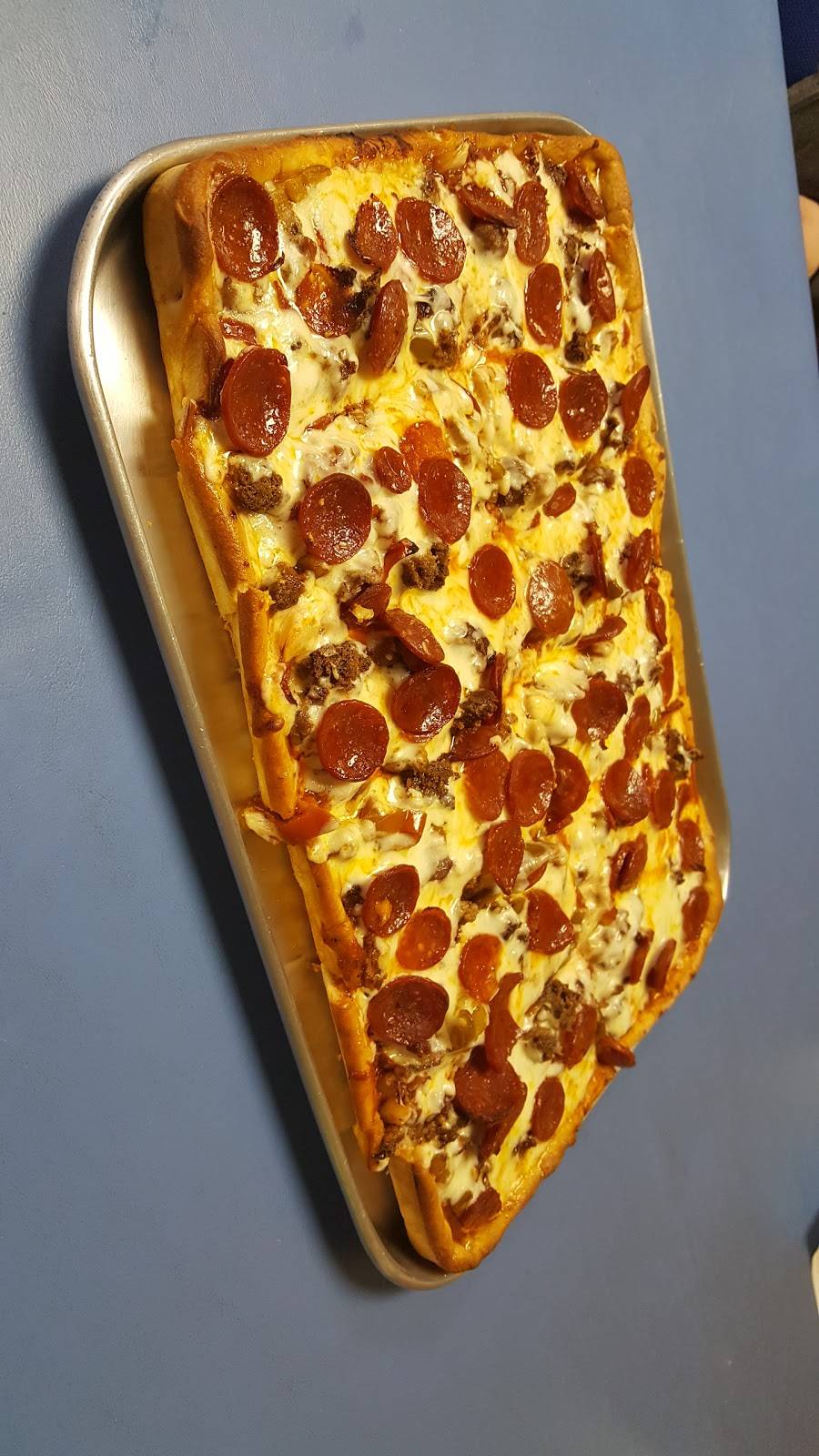 Maronis Pizza | restaurant | 1345 St Ann St, Scranton, PA 18504, USA | 5709619531 OR +1 570-961-9531