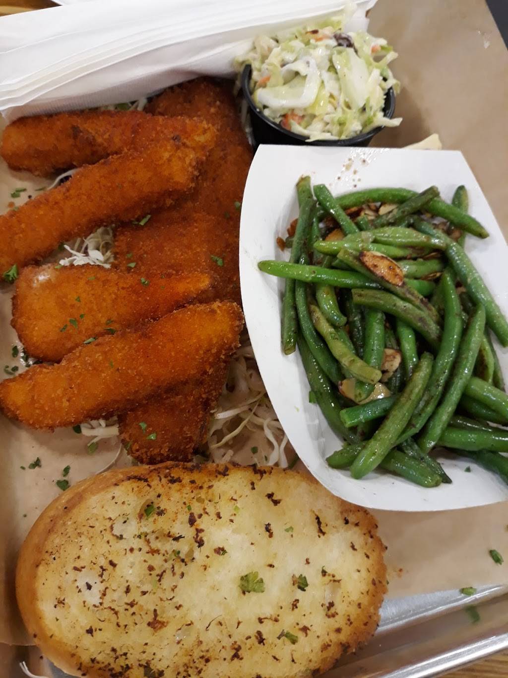 Fish Dish Burbank | restaurant | 2575 N Hollywood Way, Burbank, CA 91505, USA | 8188471310 OR +1 818-847-1310