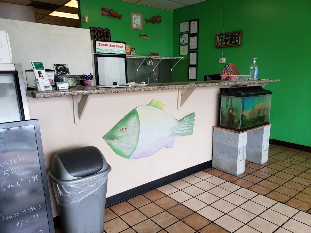 Ashton Deli + Seafood | restaurant | 15525 Warwick Blvd #108, Newport News, VA 23608, USA | 7578873551 OR +1 757-887-3551