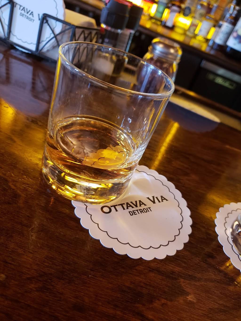 Nemos Bar | restaurant | 1384 Michigan Ave, Detroit, MI 48226, USA | 3139653180 OR +1 313-965-3180