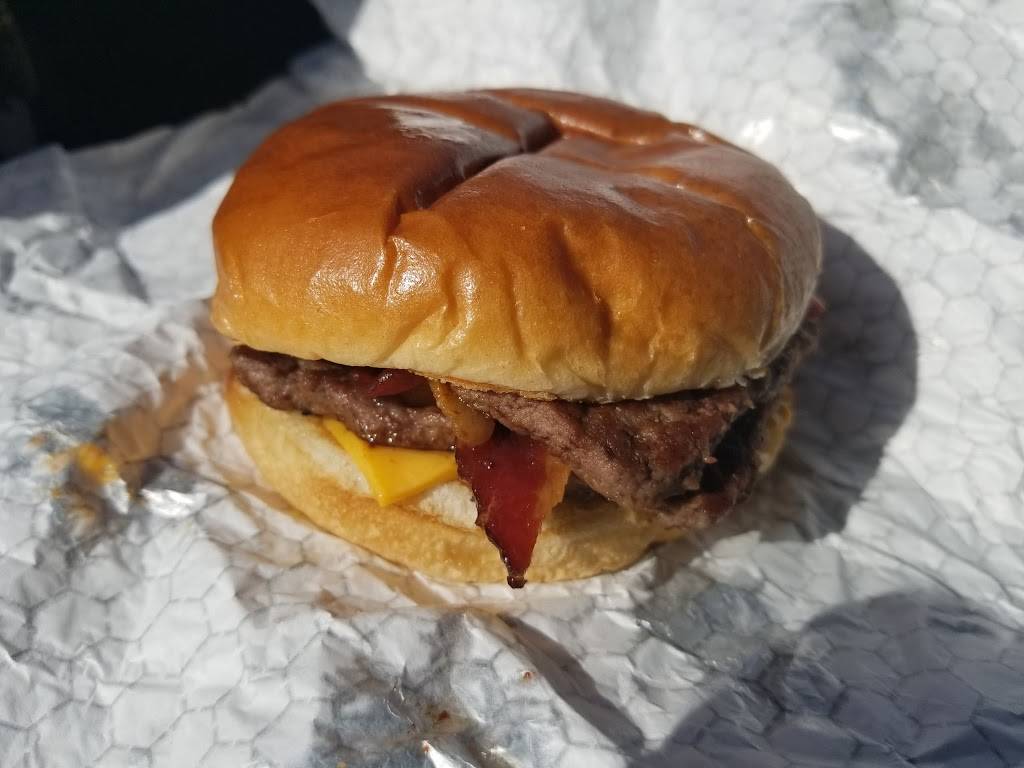 Wendys | restaurant | 11961 Paul Mayer Ave, Bridgeton, MO 63044, USA | 3147394134 OR +1 314-739-4134