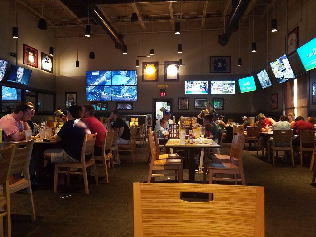 Buffalo Wild Wings | restaurant | 5519 Coventry Ln, Fort Wayne, IN 46804, USA | 2604593407 OR +1 260-459-3407