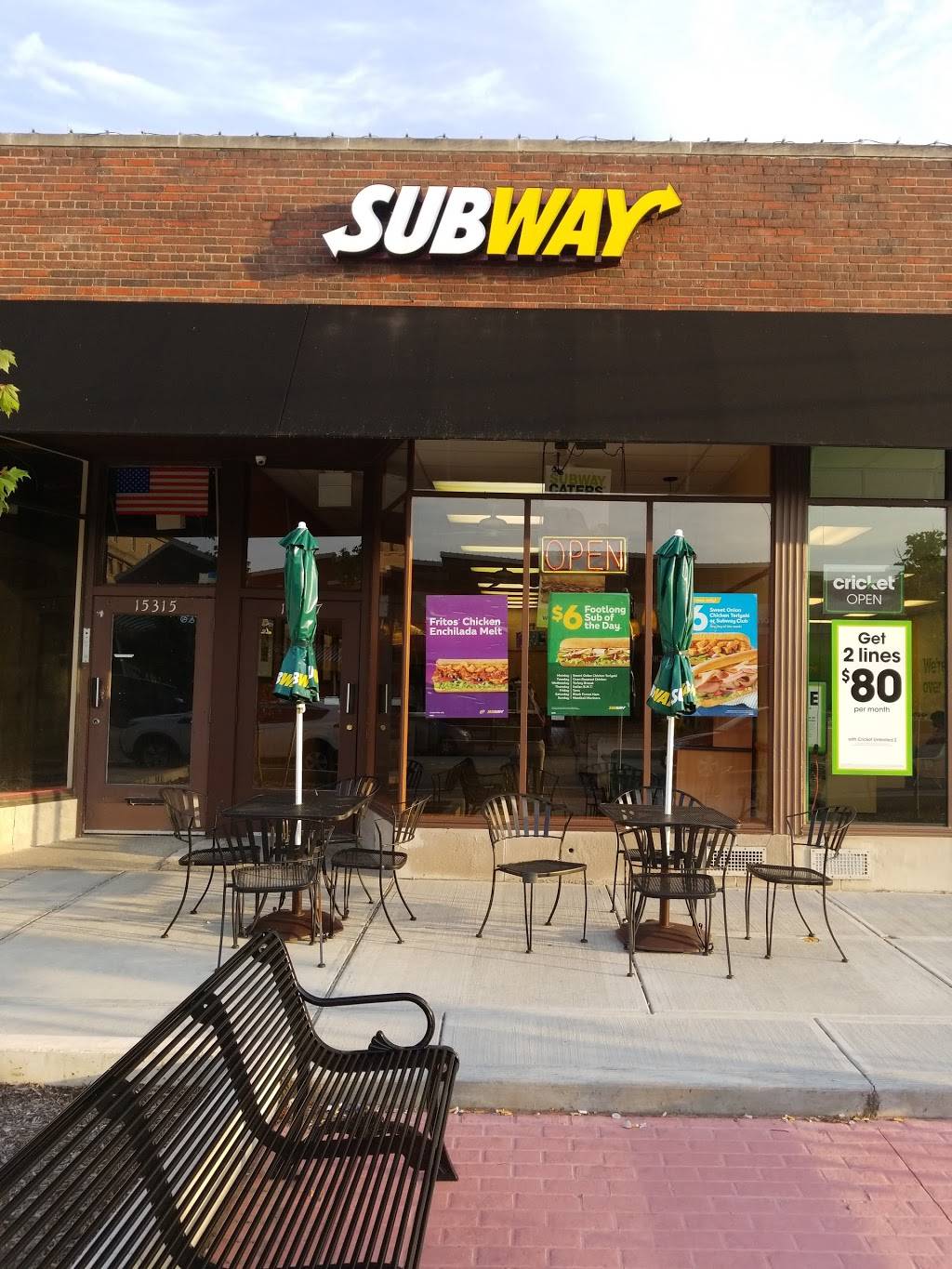 Subway | restaurant | 15317 Detroit Ave, Lakewood, OH 44107, USA | 2162282227 OR +1 216-228-2227