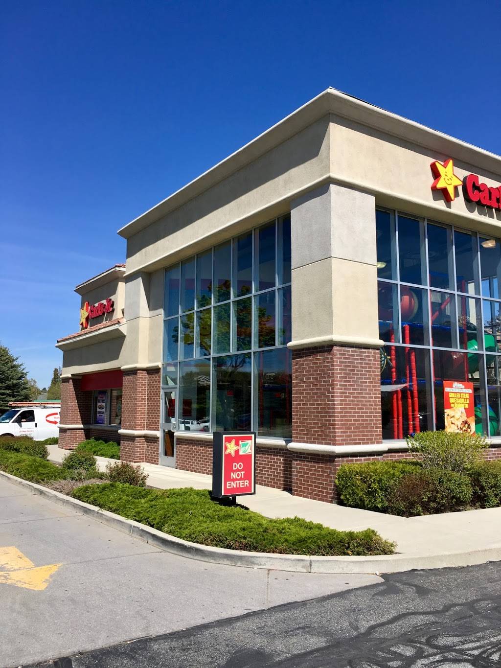 Carls Jr. | restaurant | 8635 Highland Dr, Sandy, UT 84093, USA | 8014539280 OR +1 801-453-9280