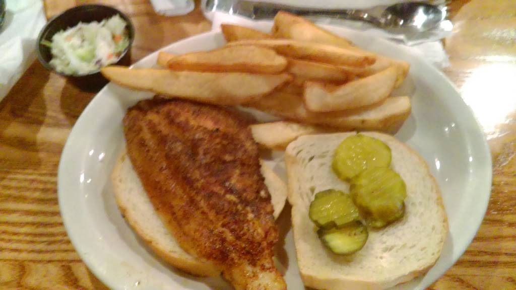 Cracker Barrel Old Country Store | restaurant | 2325 W International Speedway Blvd, Daytona Beach, FL 32114, USA | 3862480034 OR +1 386-248-0034