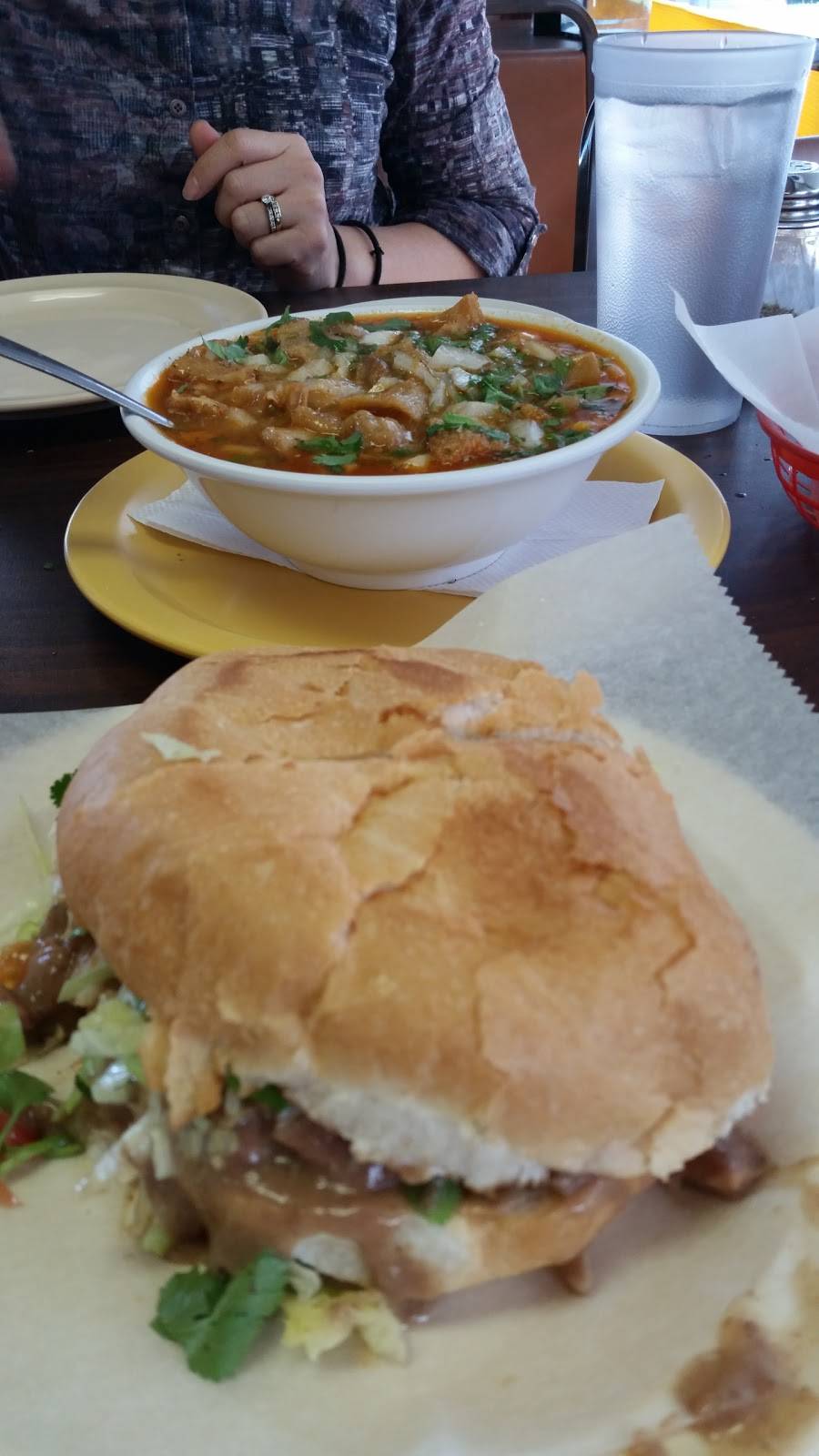 Taco Rey Taqueria | restaurant | 11825 West Ave #100, San Antonio, TX 78216, USA | 2103413030 OR +1 210-341-3030