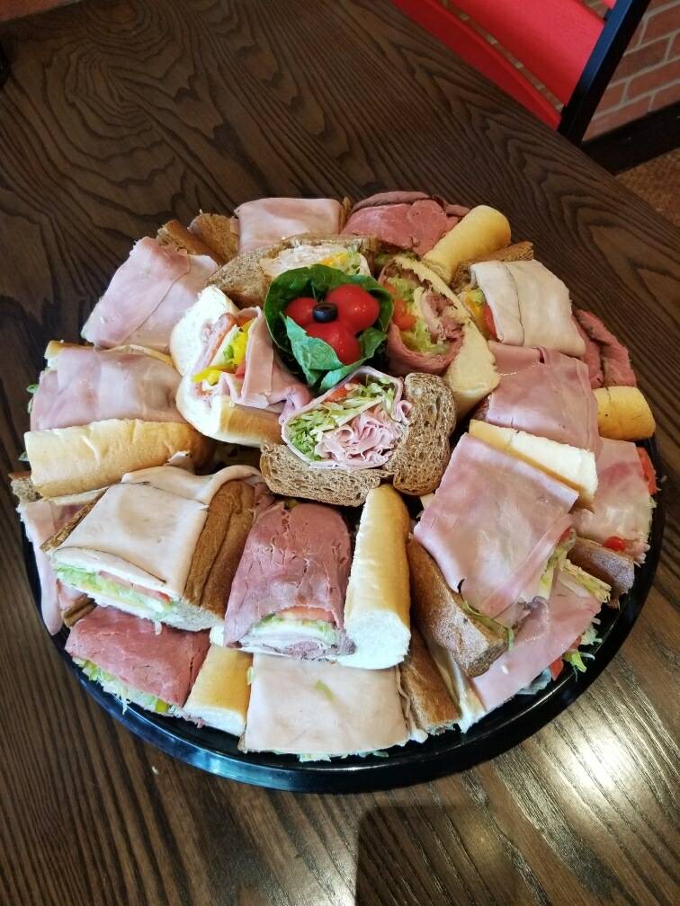 Anne Marie’s pizza and sub company | restaurant | 2313 N Federal Hwy, Pompano Beach, FL 33064, USA | 9548896600 OR +1 954-889-6600