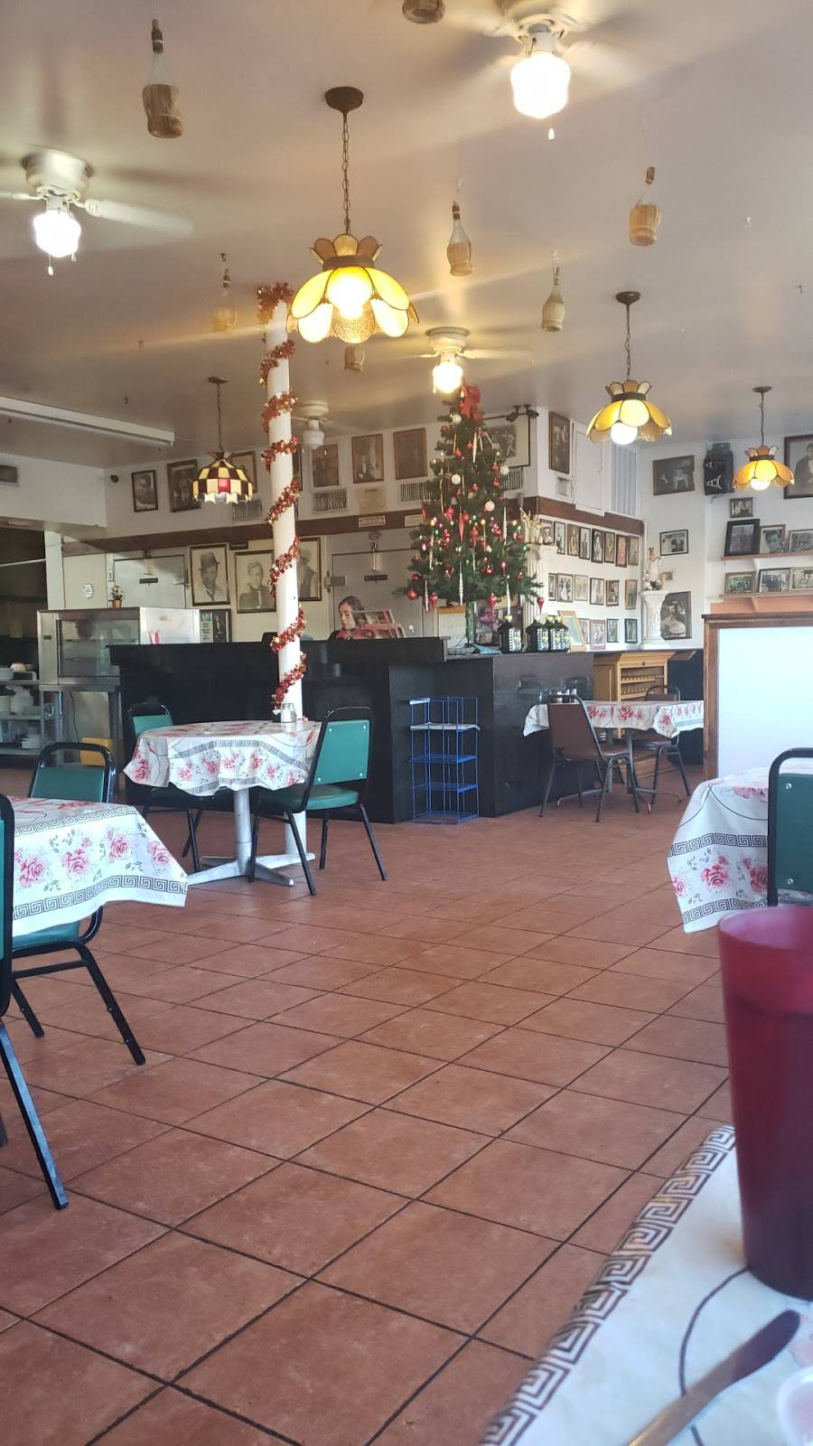 Georges Italian Pizzaria | restaurant | 7430 Park Pl Blvd, Houston, TX 77087, USA | 7136443223 OR +1 713-644-3223